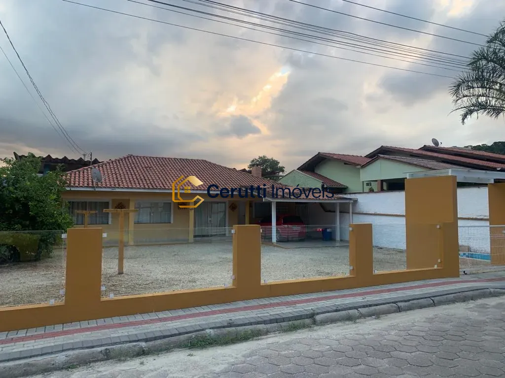 Casa em Centro, Guabiruba, Centro, Guabiruba - foto 1 de 24